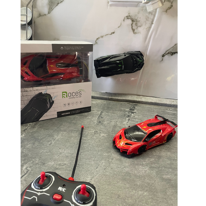 Autic koji se vozi po zidu